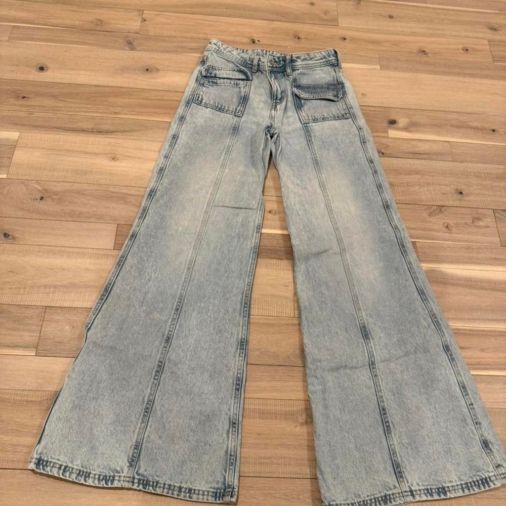 H&M blue wide leg jeans Size 32